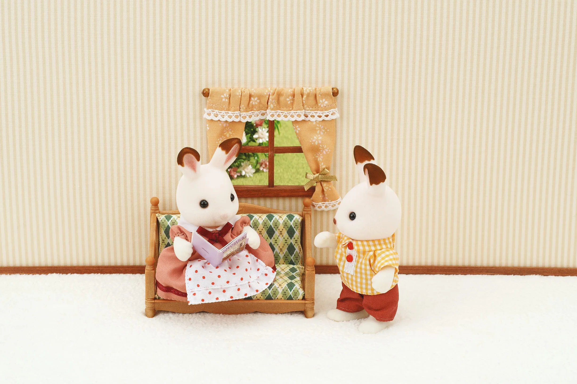 Sylvanian Families Wiejski Salon Zestaw do Zabawy, Wielokolorowy, od 3 lat