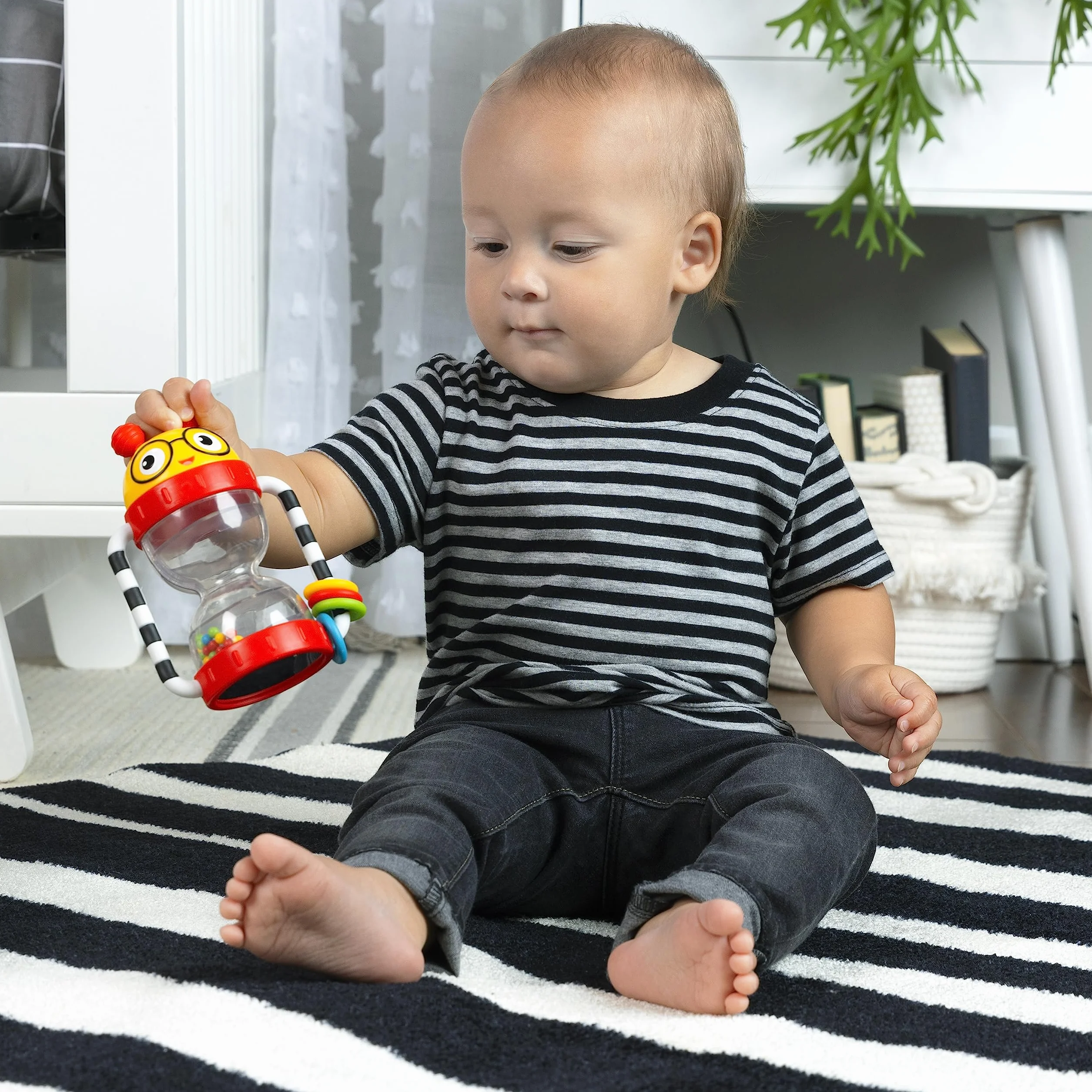 Baby Einstein Cal's Sensory Shake-up Developmental Activity Sonaglio giocattolo senza BPA, per neonati dai 3 mesi in su