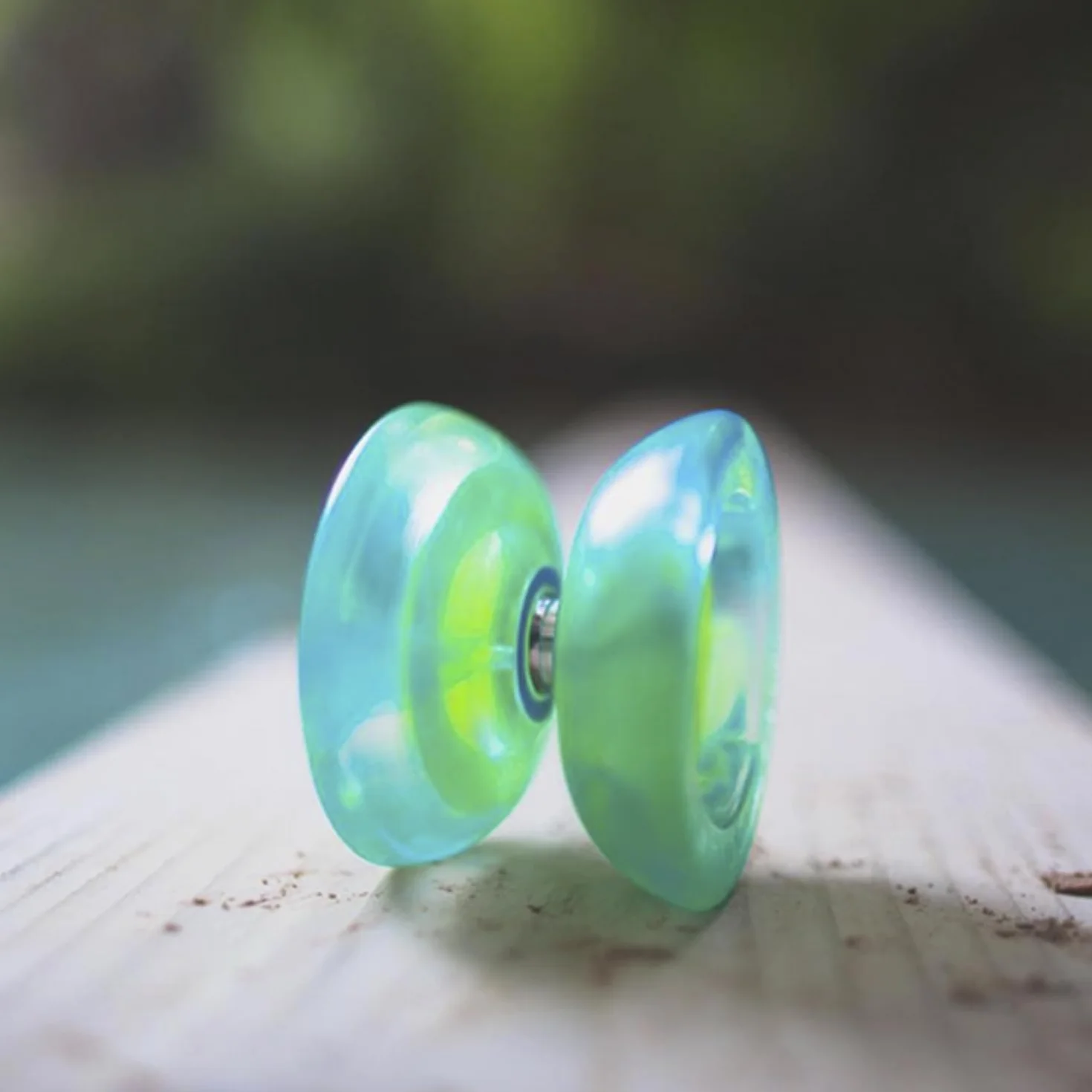 YoyoFactory Replay Pro Yo-Yo z łożyskiem kulkowym i sznurkiem - zielony (nowoczesny joyo, sznur i końcówki w zestawie) - Model mistrza świata