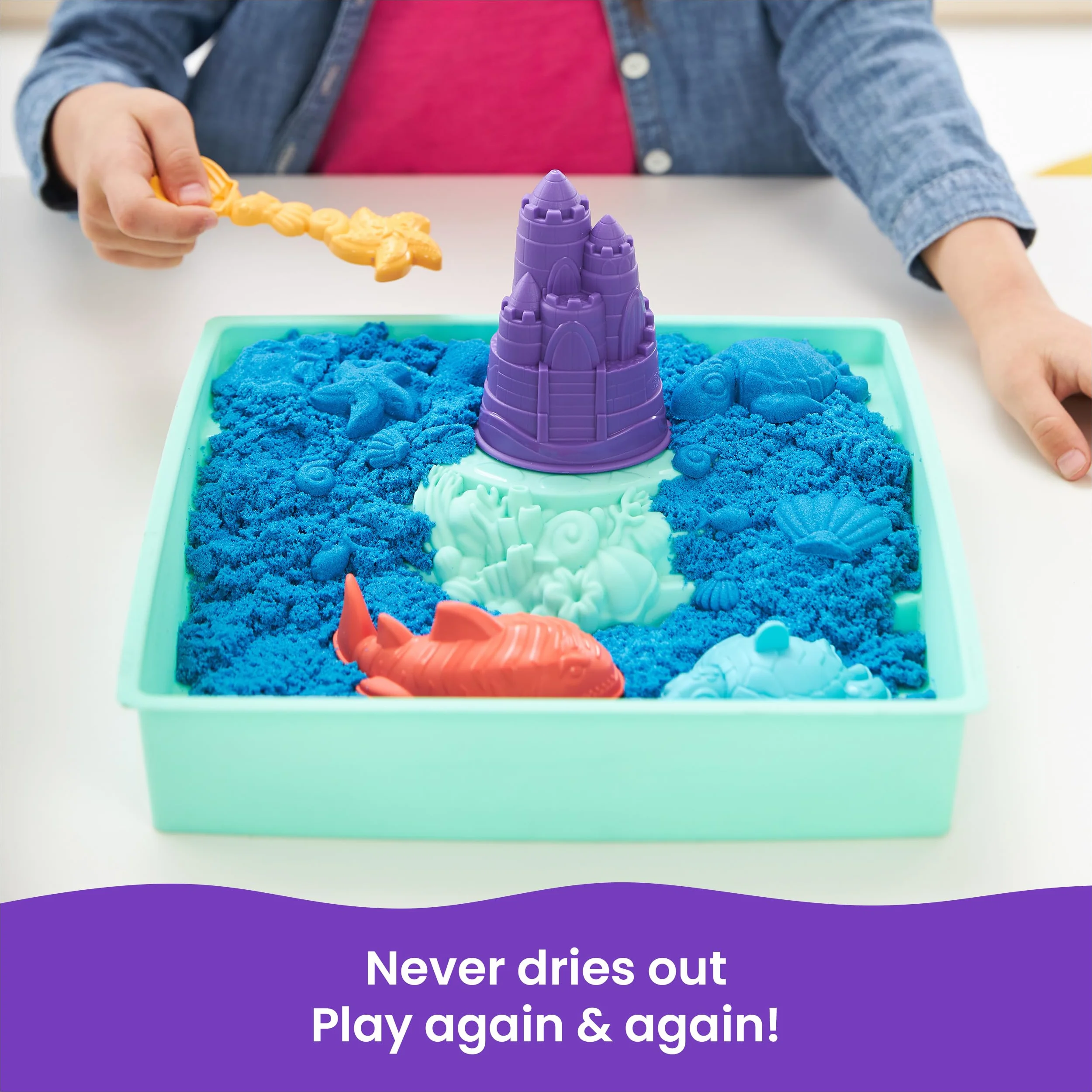 Kinetic Sand - Zestaw piaskownica. Niebieski piasek do zabawy
