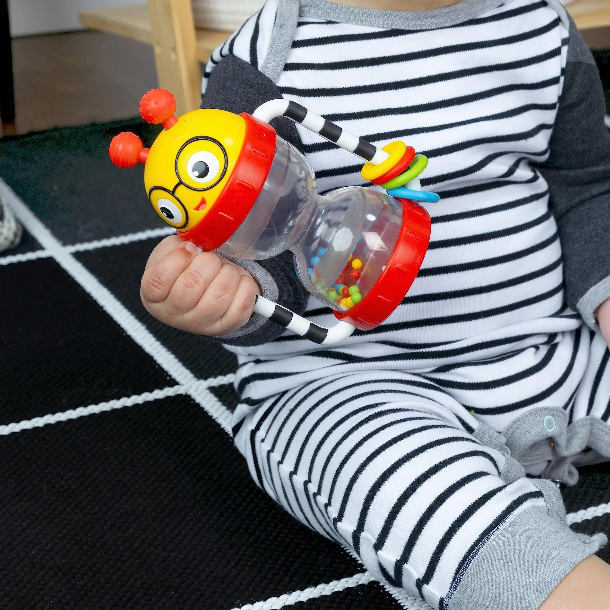 Baby Einstein Cal's Sensory Shake-up Developmental Activity Sonaglio giocattolo senza BPA, per neonati dai 3 mesi in su