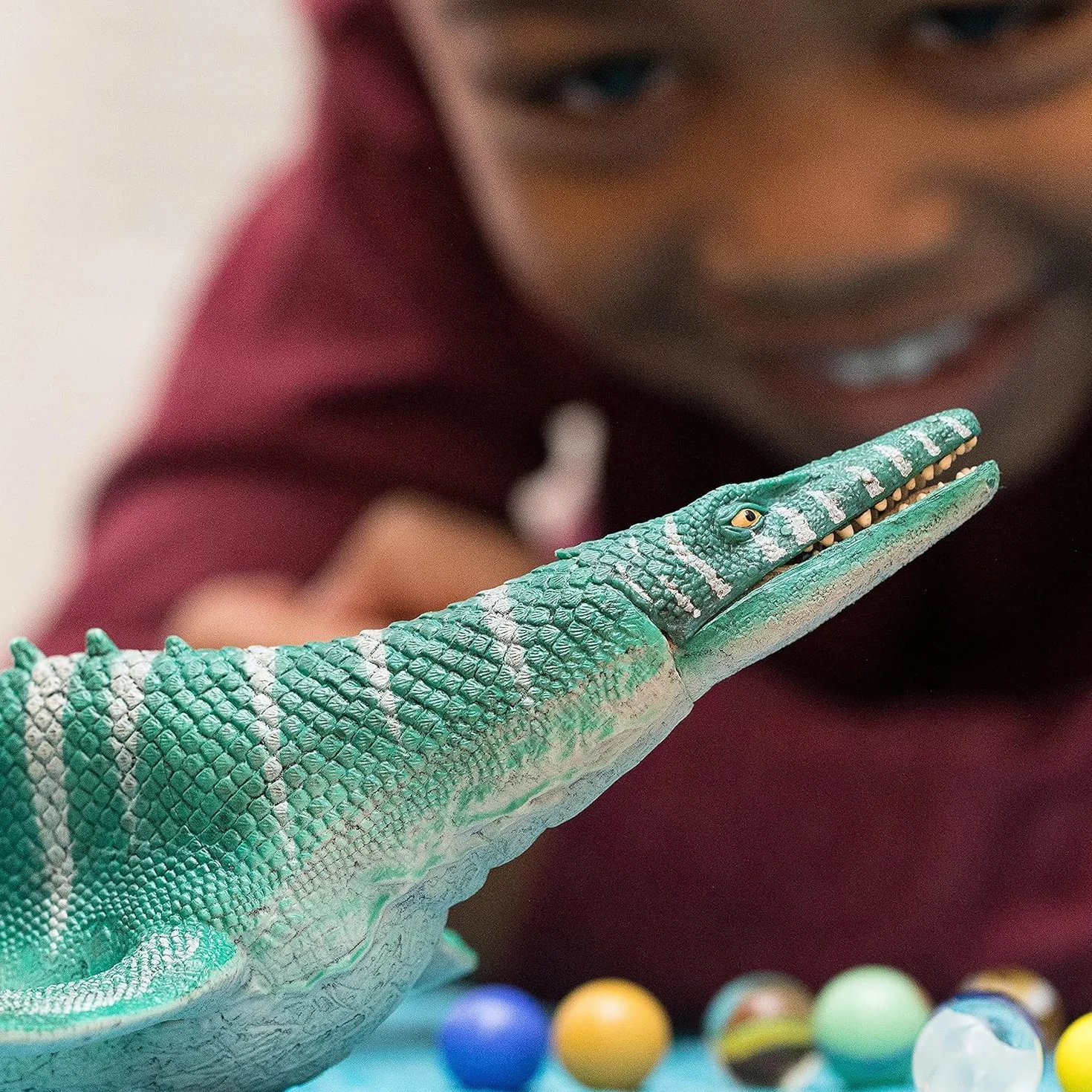 schleich DINOSAURS | Mozazaur 15026 | szczegółowa figurka dinozaura z ruchomą szczęką | wysokiej jakości figurka kolekcjonerska | prezent dla dziewczynek i chłopców | zabawka od 3 lat | 32 x 12 x 7 cm