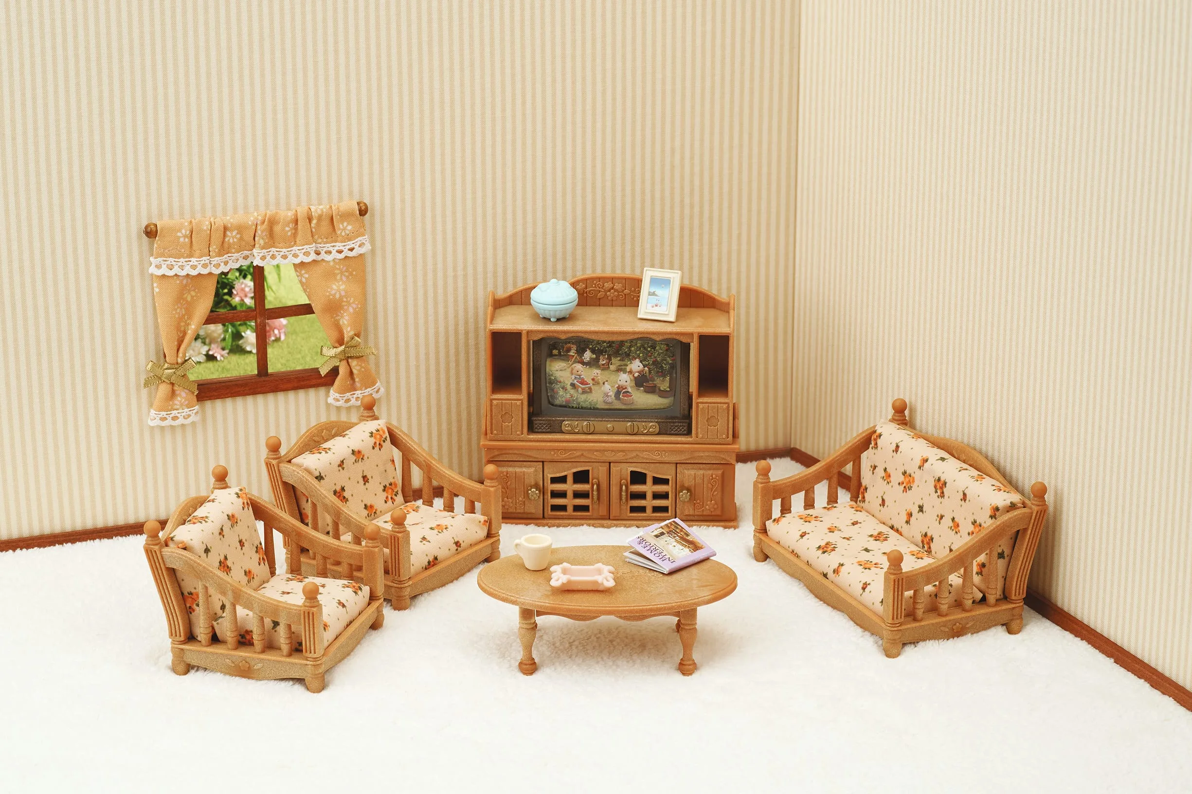 Sylvanian Families Wiejski Salon Zestaw do Zabawy, Wielokolorowy, od 3 lat